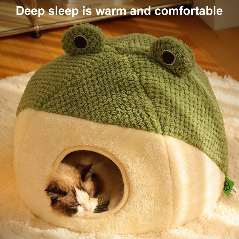 New Pet Nest Winter Warm Dog Den Cat Villa Plush Pets Mattress Small Frog Shape Semi Enclosed Kitten Puppy House Pet Supplies